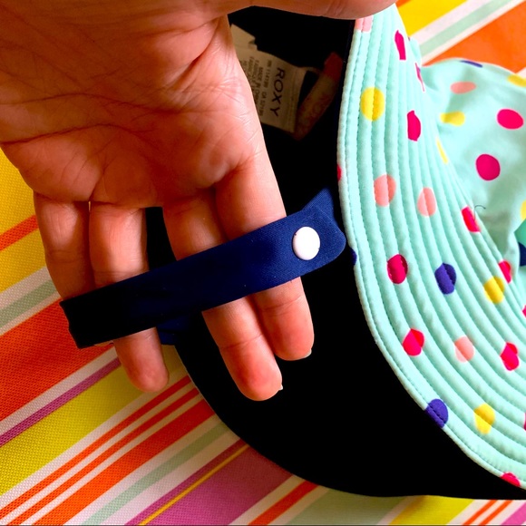 Girls Bobby Reversible Bucket Hat, size 1 (2T-4T) - Picture 6 of 6